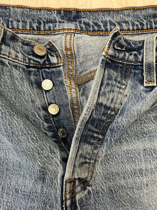 Levi’s 501 Original High Rise Straight Leg Jeans Medium Wash W26 L30 - Picture 10 of 17